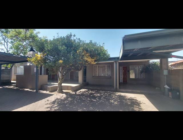 1 BEDROOM APARTMENT TO LET IN WITBANK EXT 8